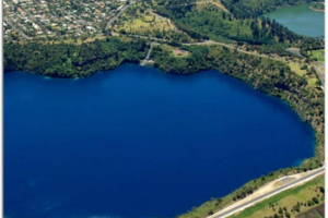 Озеро чорнила: таємниця алжирської природи Озеро чорнила: таємниця алжирської природи